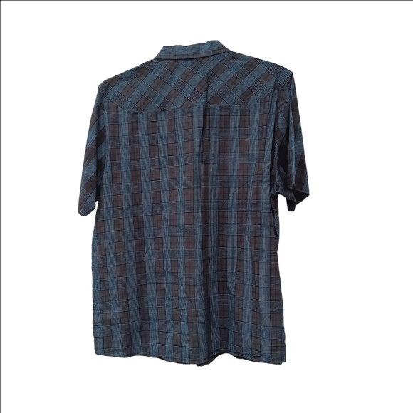 Men's Elixir Short Sleeve Plaid Button Down Shirt - Picture 2 of 5